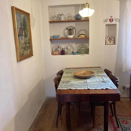 Feriehus Retro Pro Denni Pohodu A Vecerni Klid *