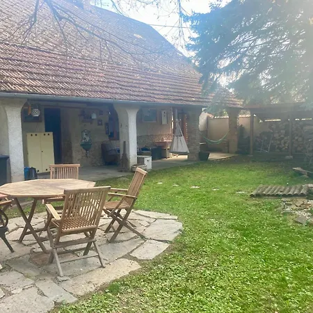 Feriehus Retro Pro Denni Pohodu A Vecerni Klid Kunkovice